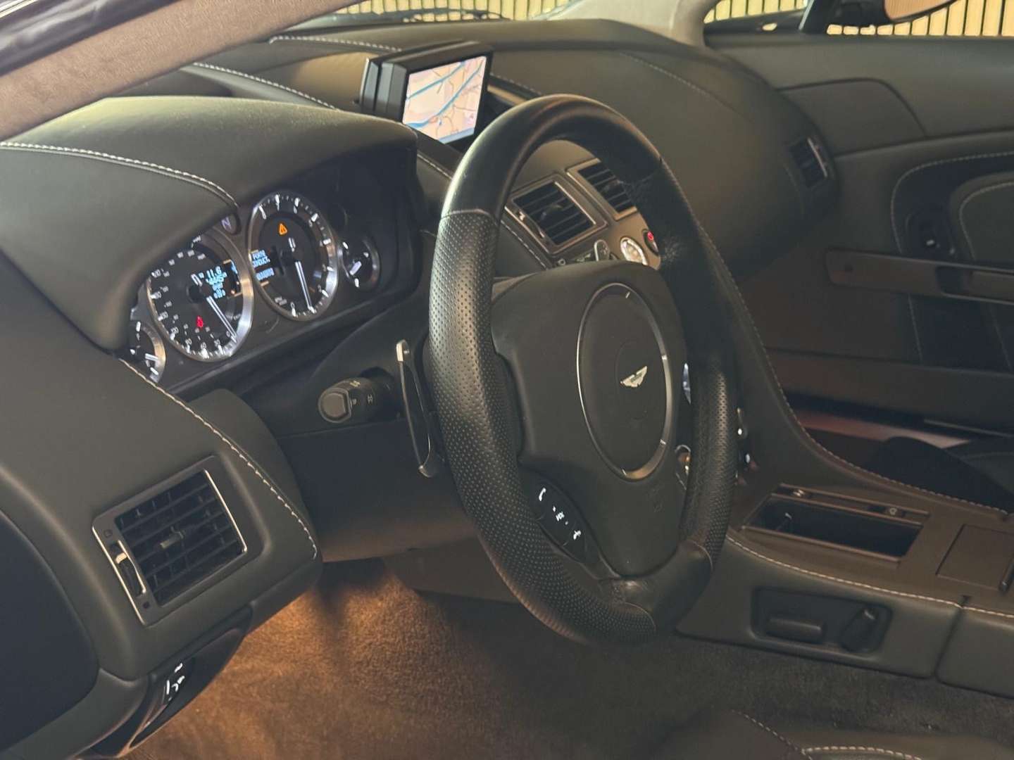 Aston Martin V8 Vantage 4.3i Sportshift - 2008 - Joinsteer - #5