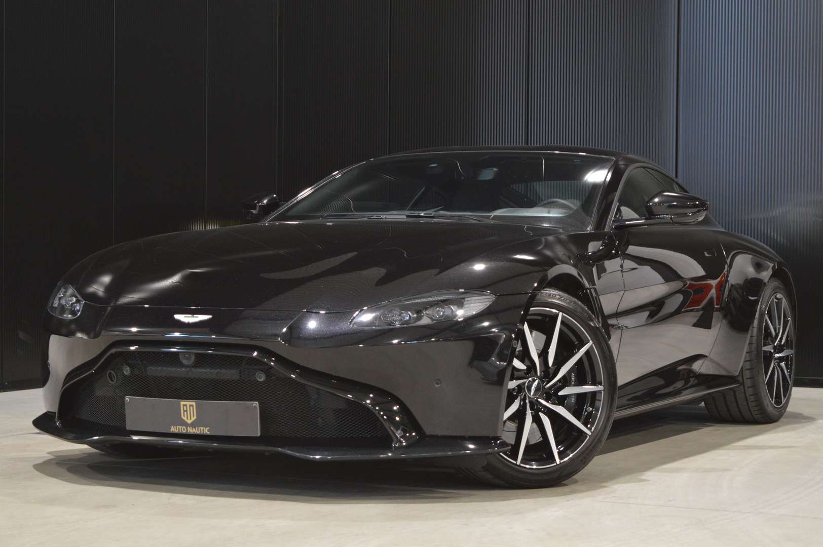 Aston Martin Vantage Coupe V8 510 Ch - 2019 - Joinsteer - #1