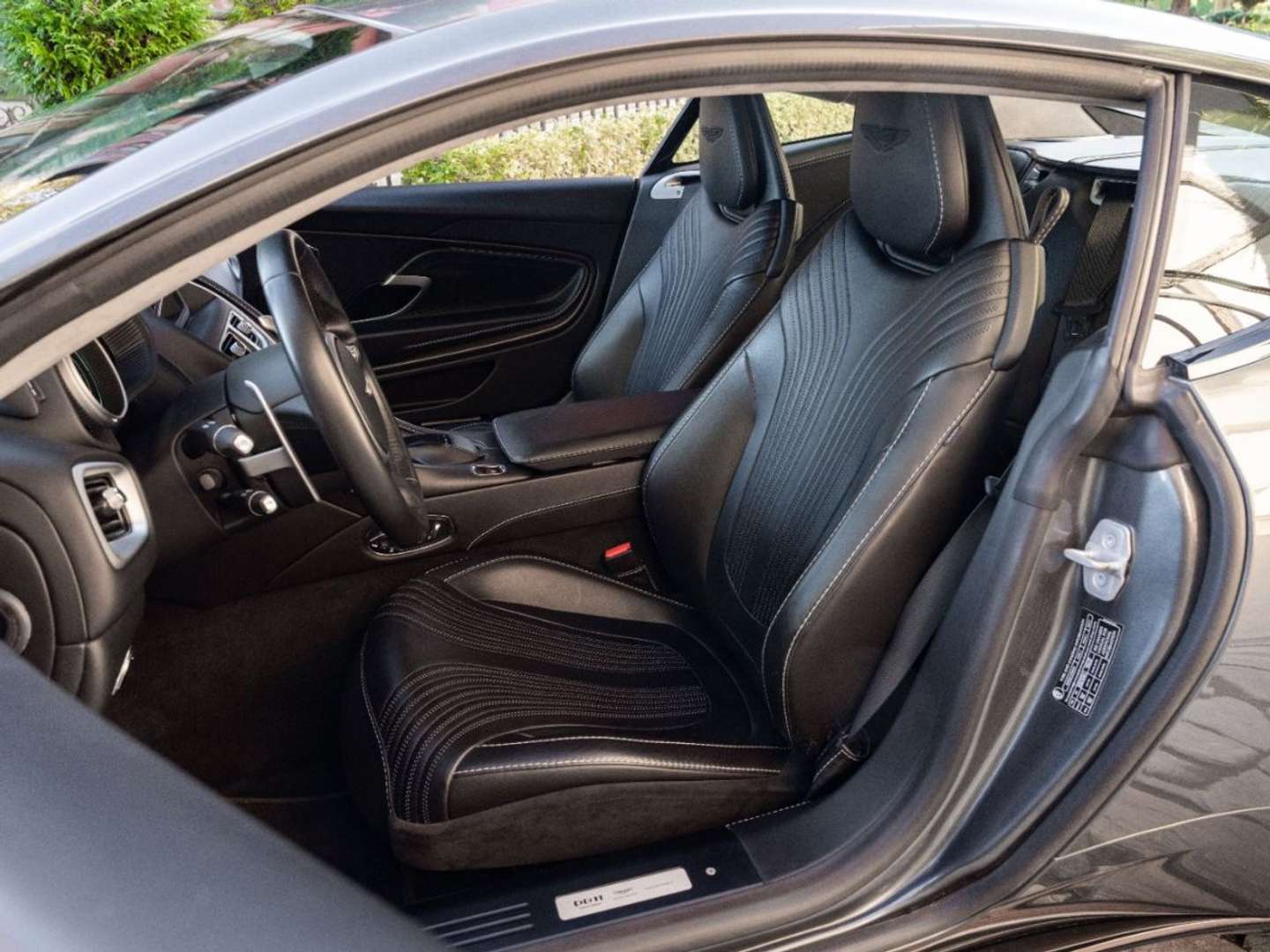 Aston Martin DB11 V12 Launch Edition - 2017 - Joinsteer - #12