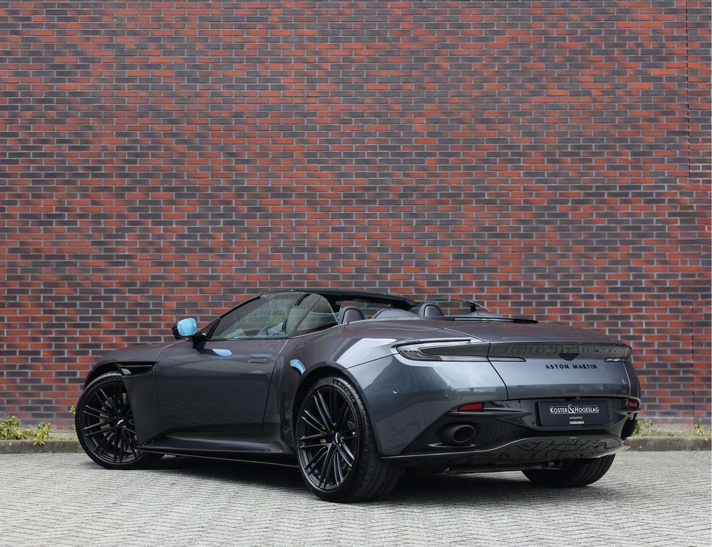 Aston Martin DB12 Volante 4.0 V8 Carbon Pack - 2025 - Joinsteer - #2