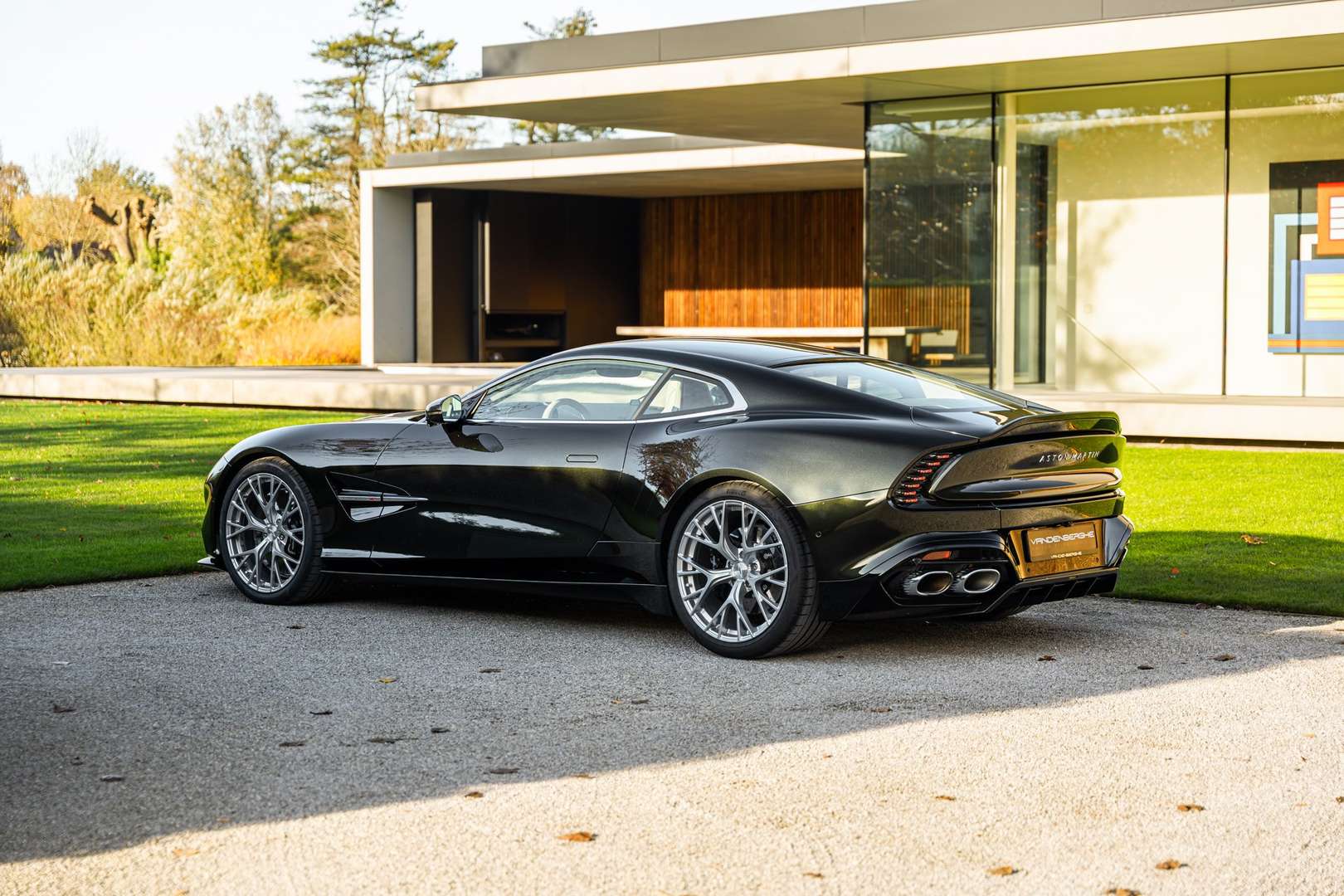 Aston Martin Vanquish V12 - 2025 - Joinsteer - #5