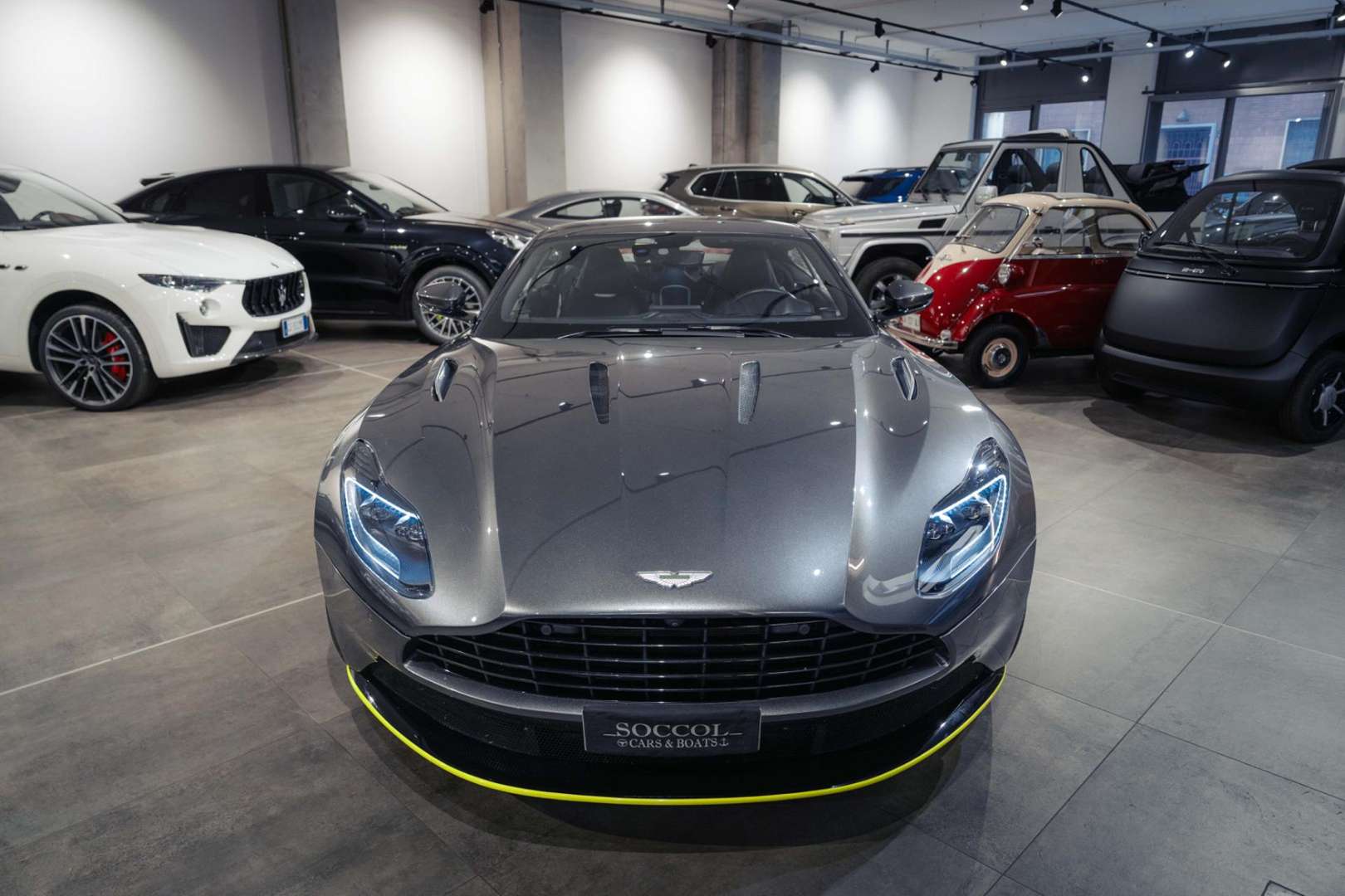 Aston Martin DB11 Coupé V12 5.2 AMR - 2020 - Joinsteer - #3