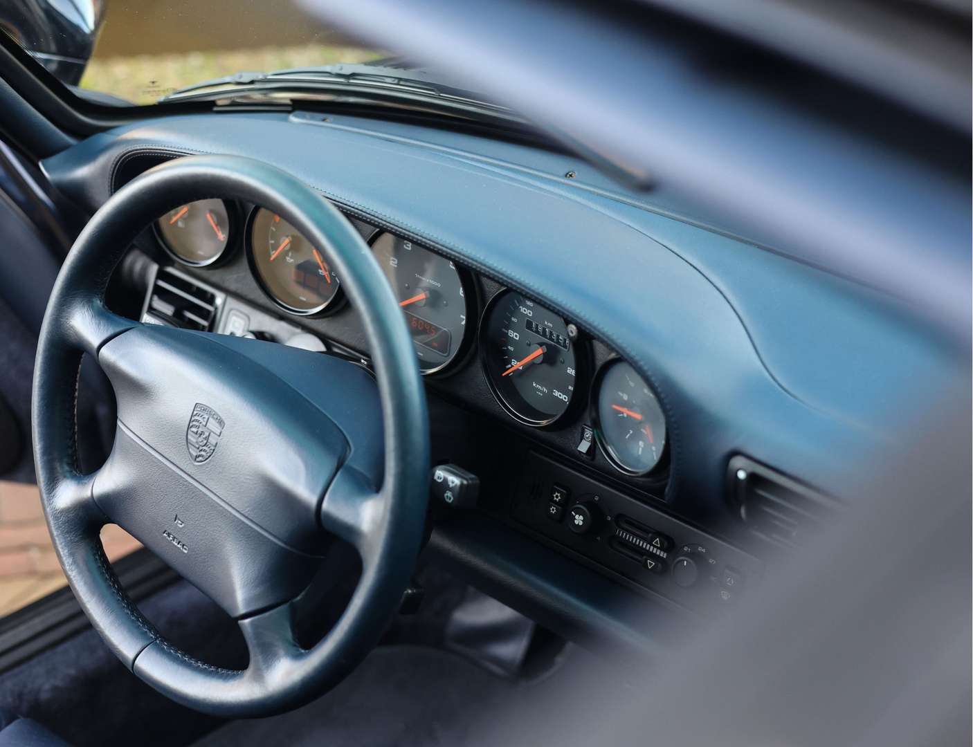 Porsche 993 CARRERA 4 - 1995 - Joinsteer - #4