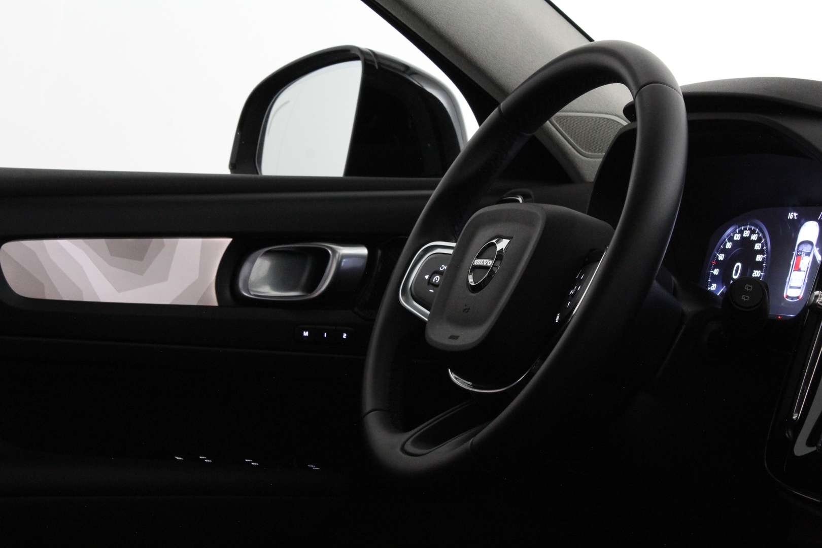 Volvo XC40 T5 Recharge Ultimate - 2023 - Joinsteer - #12
