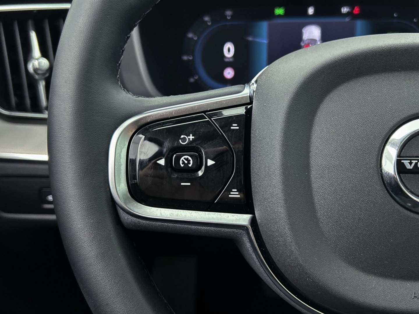 Volvo XC60 T6 Ultimate - 2024 - Joinsteer - #13