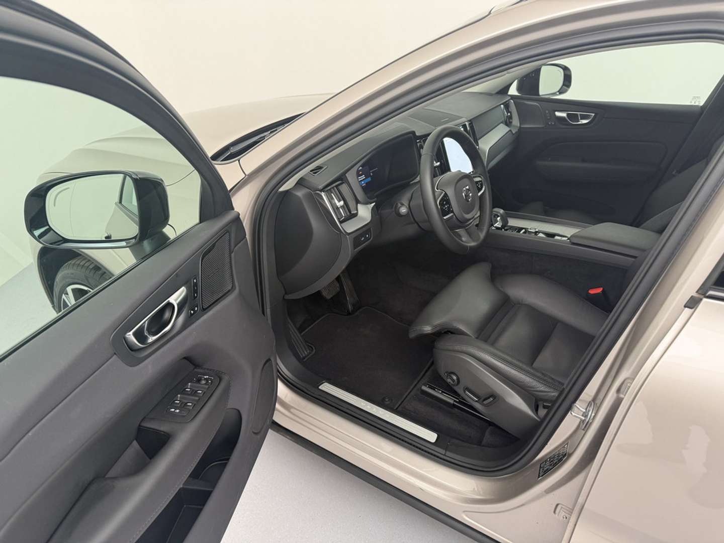 Volvo XC60 T6 Recharge Ultimate - 2025 - Joinsteer - #12