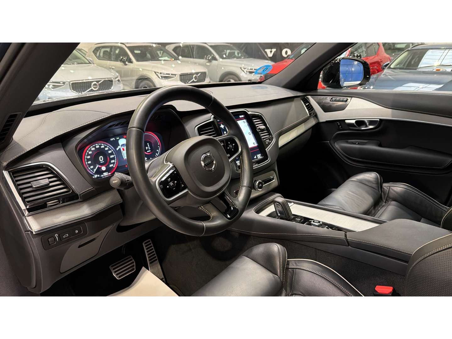 Volvo XC90 T8 Recharge R-Design - 2021 - Joinsteer - #4