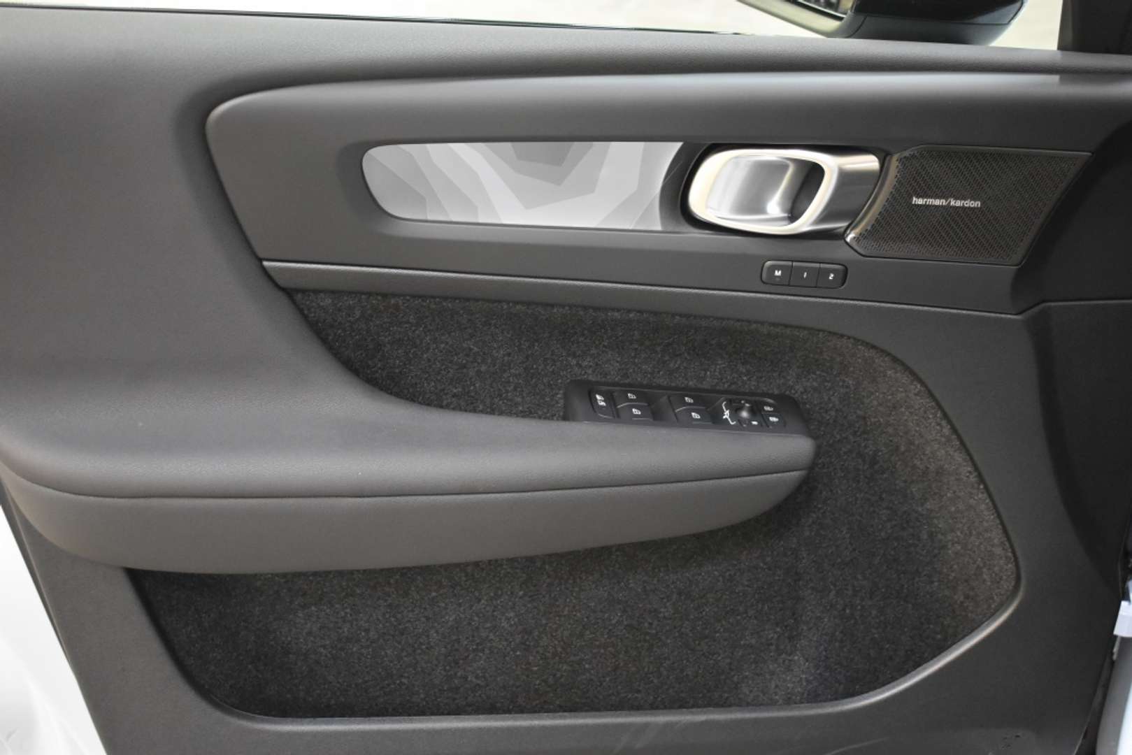 Volvo EX40 Recharge Ultimate - 2025 - Joinsteer - #11