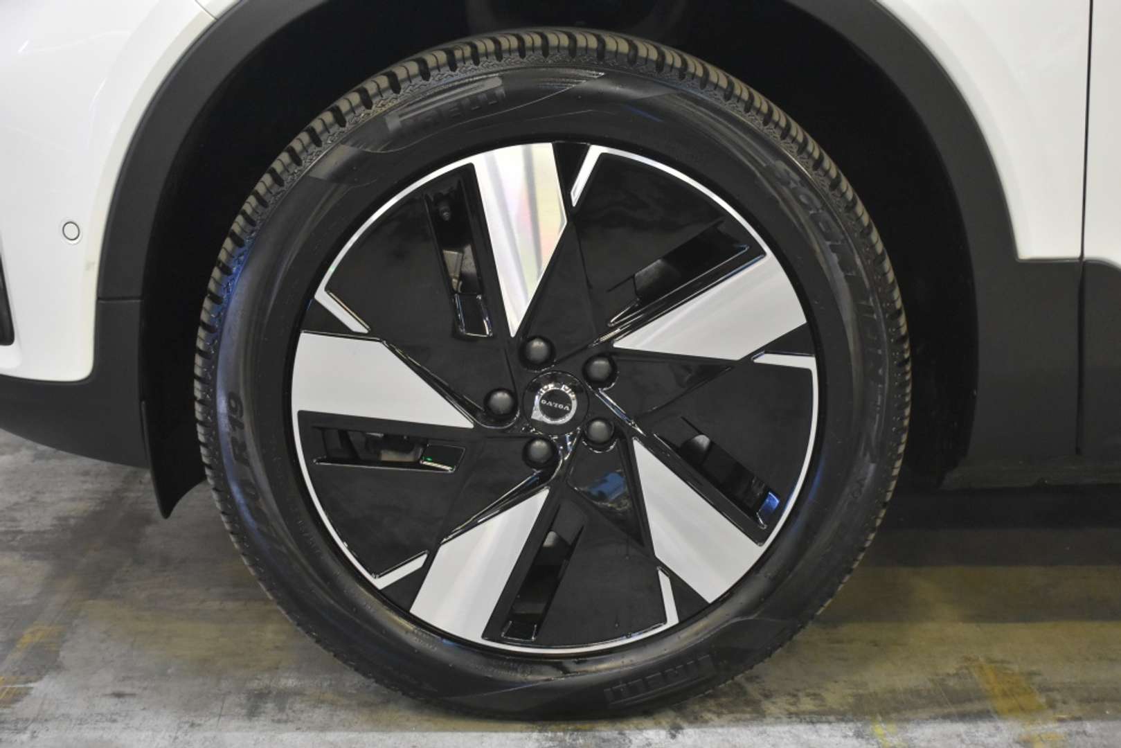 Volvo EX40 Recharge Ultimate - 2025 - Joinsteer - #4