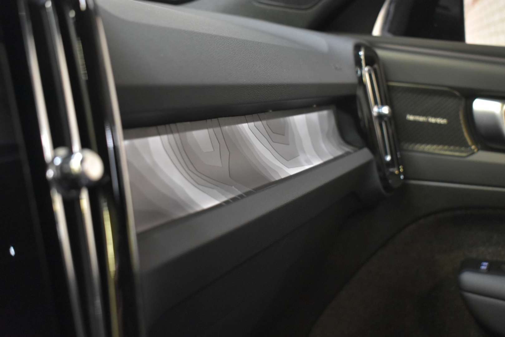 Volvo EX40 Recharge Ultimate - 2025 - Joinsteer - #35