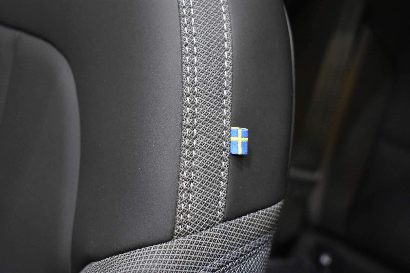 Volvo EX40 Recharge Ultimate - 2025 - Joinsteer - #36