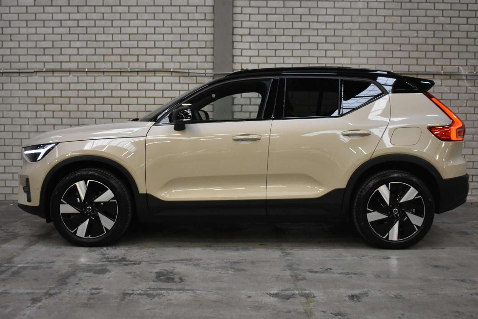 Volvo EX40 Ultra Extended Range - 2025 - Joinsteer - #7