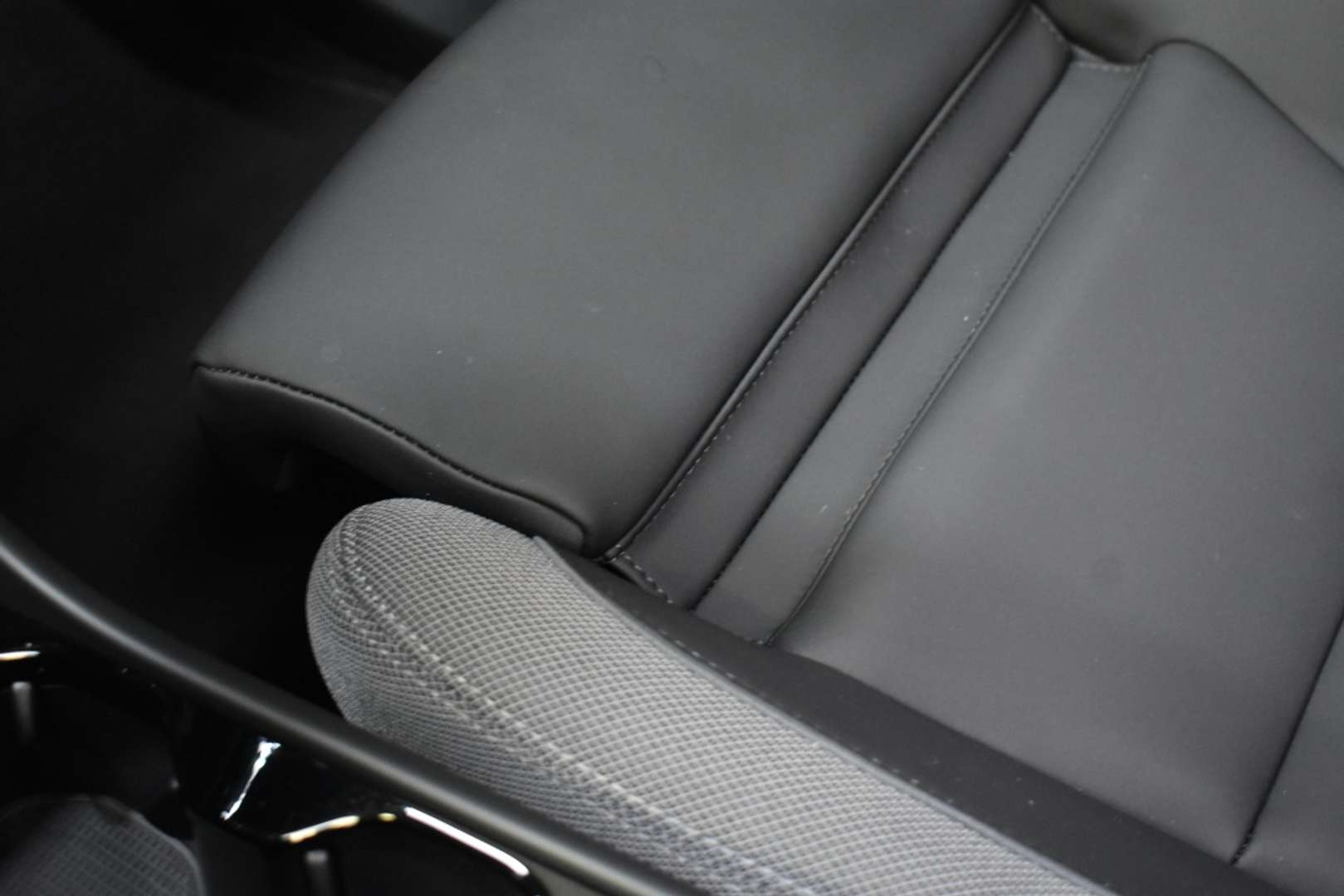 Volvo EX40 Recharge Ultimate - 2025 - Joinsteer - #37