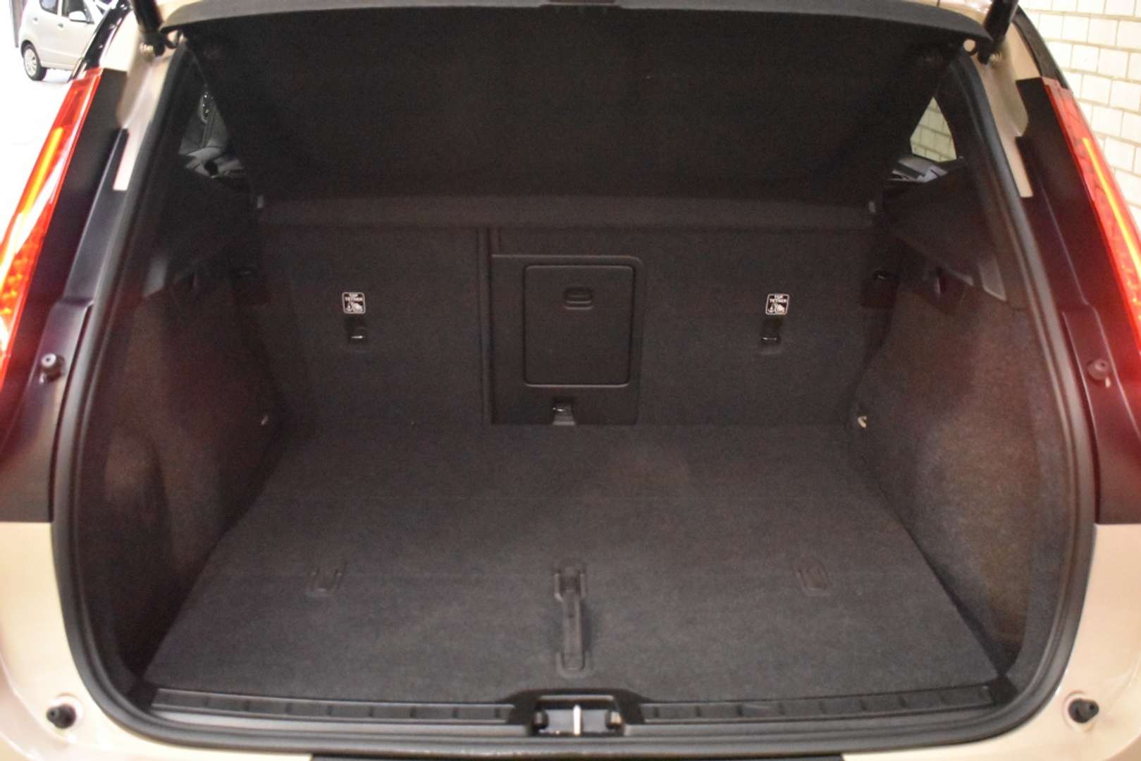 Volvo EX40 Ultra Extended Range - 2025 - Joinsteer - #29