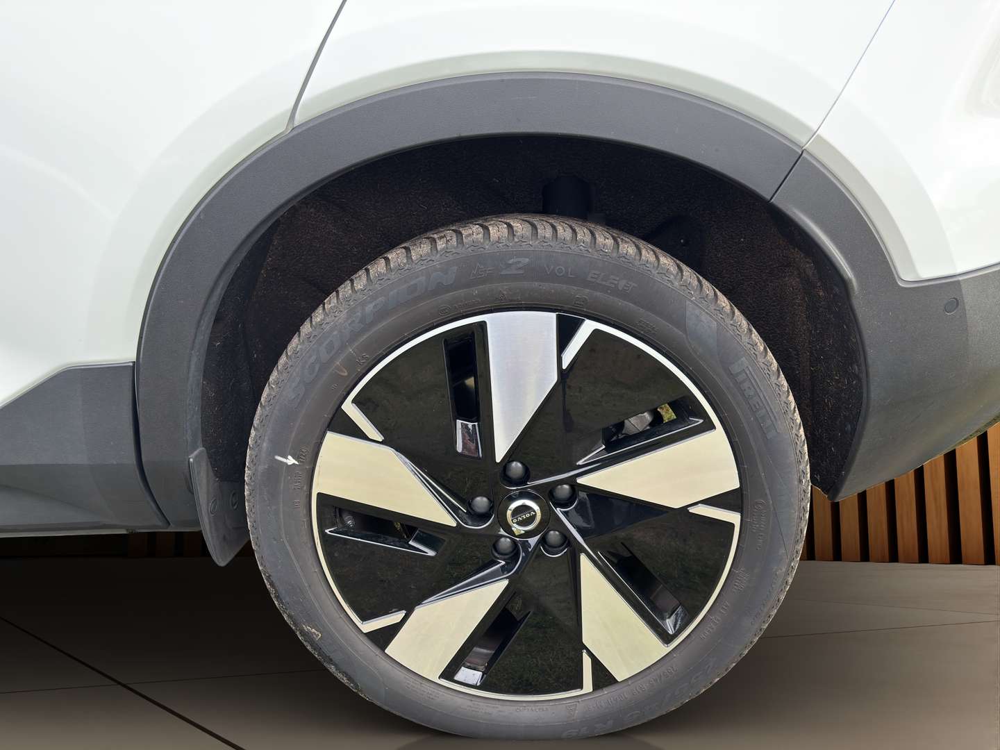 Volvo EX40 Single Motor Extended Range - 2025 - Joinsteer - #24