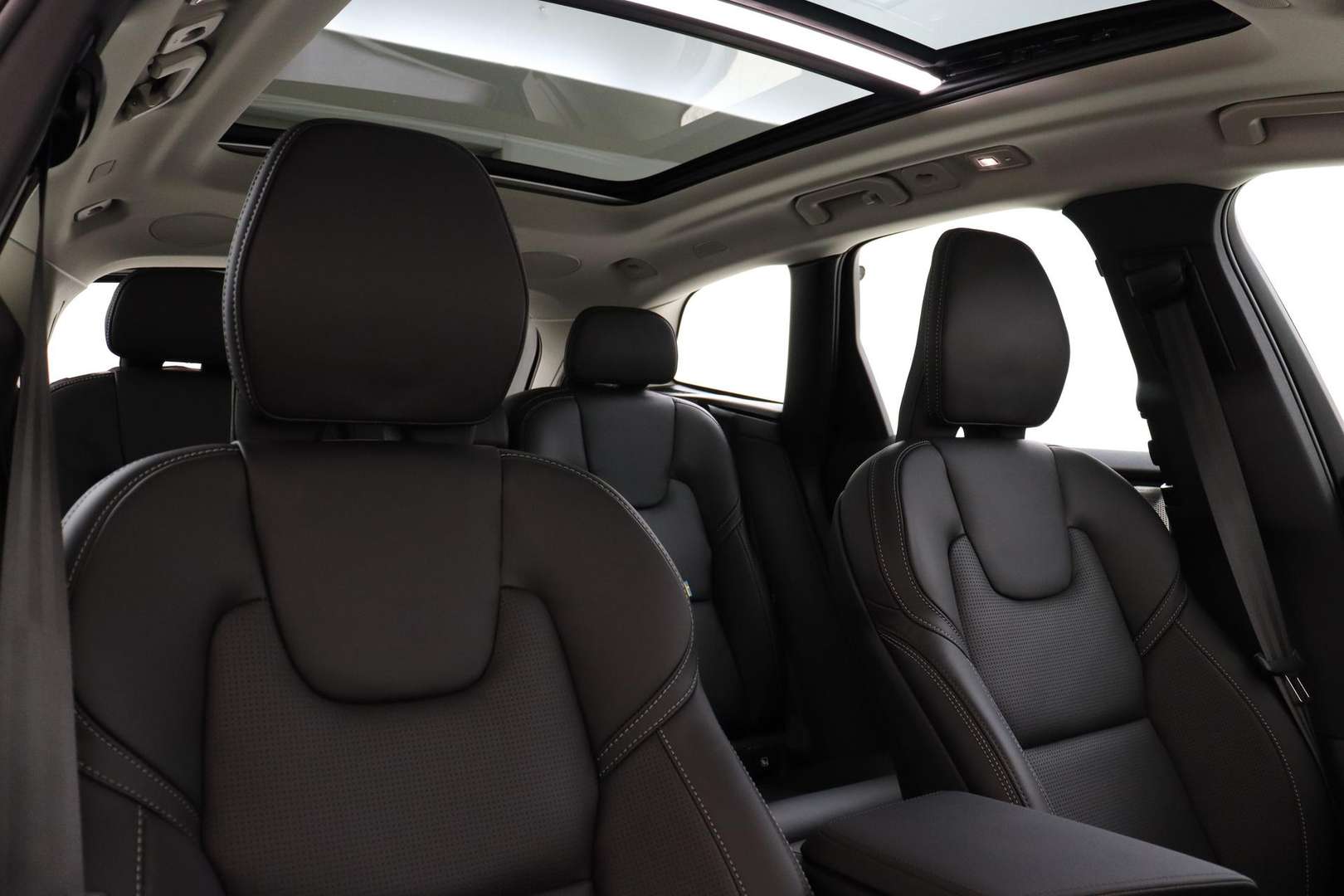 Volvo XC60 T6 Recharge Ultimate - 2025 - Joinsteer - #9