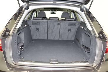 Audi A4 Avant 35 TFSI — photo 11