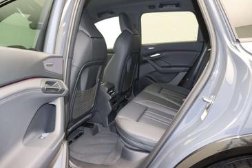Audi Q6 E-tron S Line Performance — photo 10