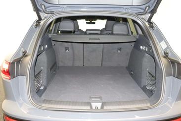 Audi Q6 E-tron S Line Performance — photo 11