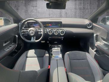 Mercedes CLA 200 AMG Line — photo 9