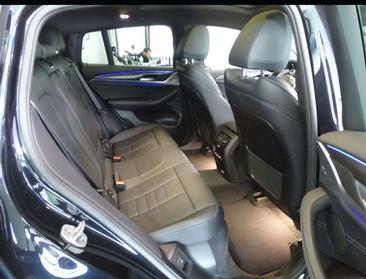 BMW X4 M40d XDrive — photo 10