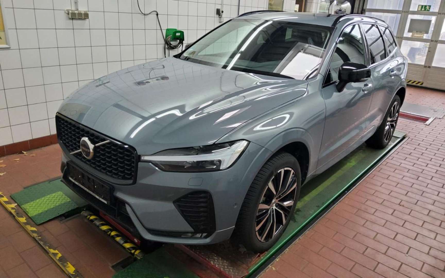 Volvo XC60 B4 Plus - 2023 - Joinsteer - #1