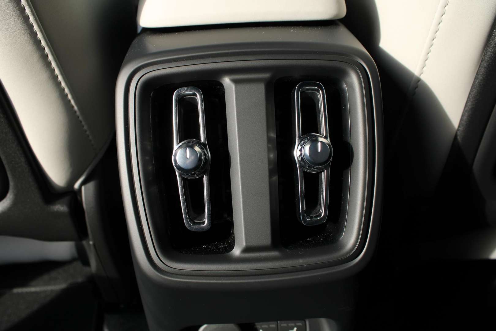 Volvo EX40 Single Motor Business - 2025 - Joinsteer - #24