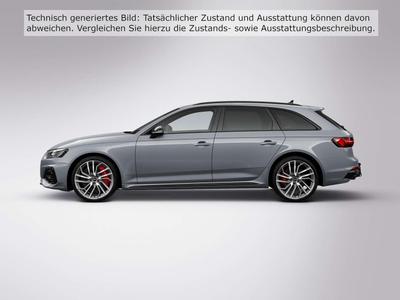 Audi A4 Avant RS4