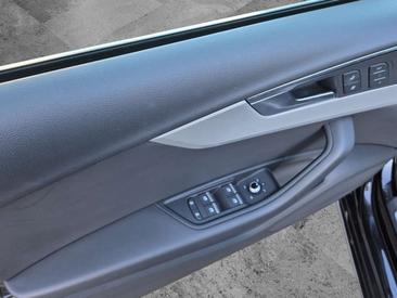 Audi A4 S Line 35 TFSI Avant — photo 17