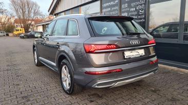 Audi Q7 55 TFSI — photo 5