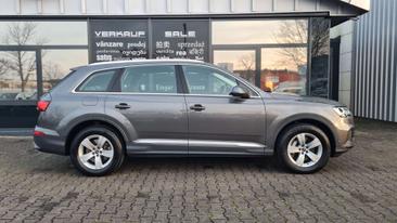 Audi Q7 55 TFSI — photo 9