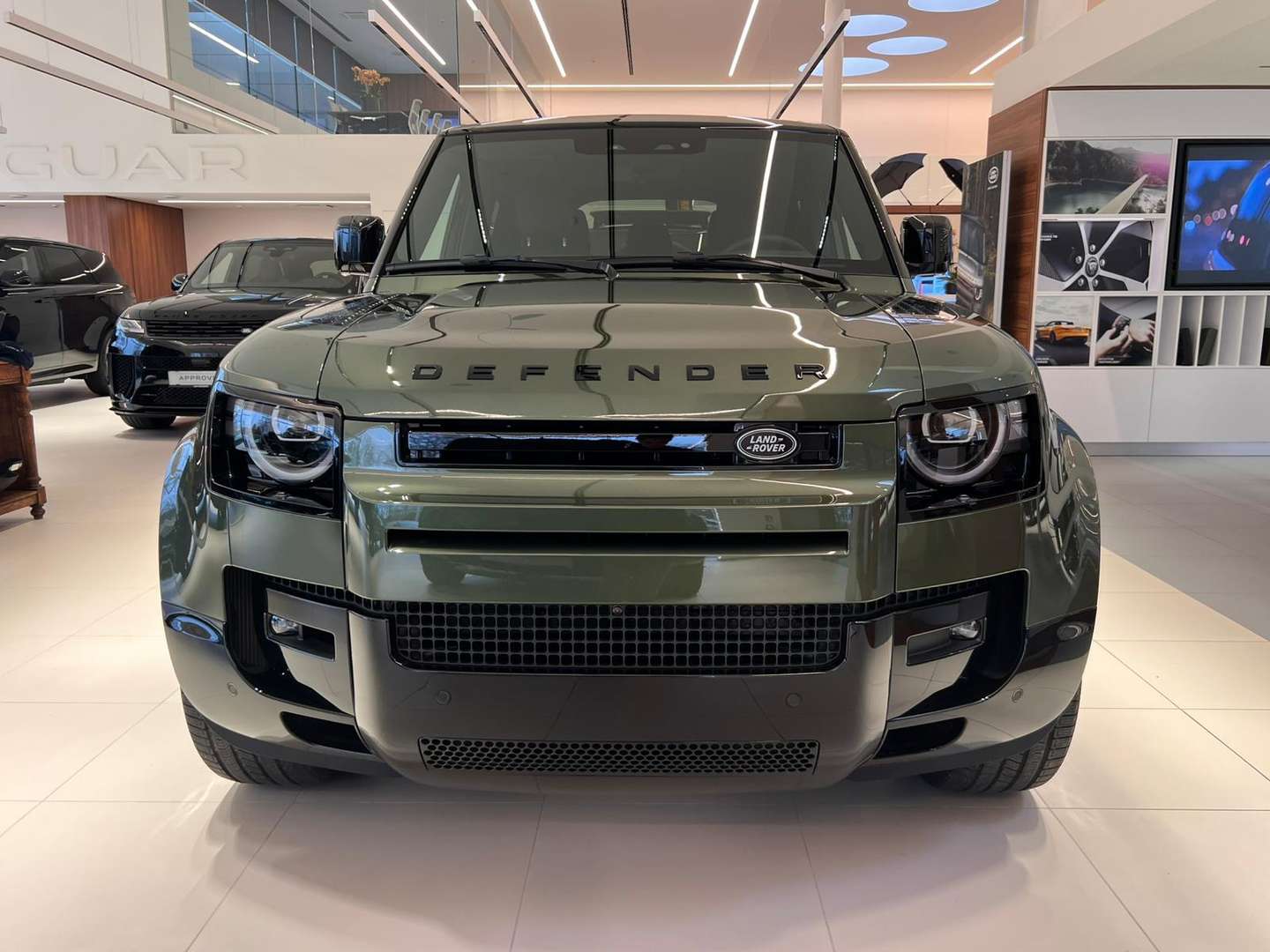 Land Rover Defender X-Dynamic HSE P300e - 2025 - Joinsteer - #2