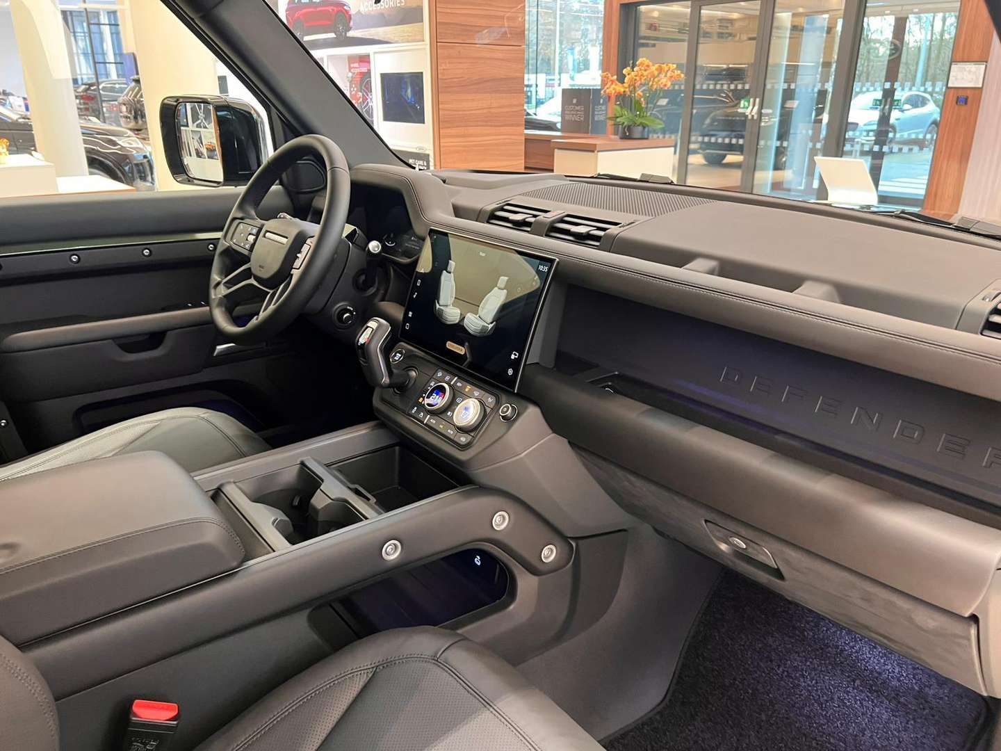 Land Rover Defender X-Dynamic HSE P300e - 2025 - Joinsteer - #11