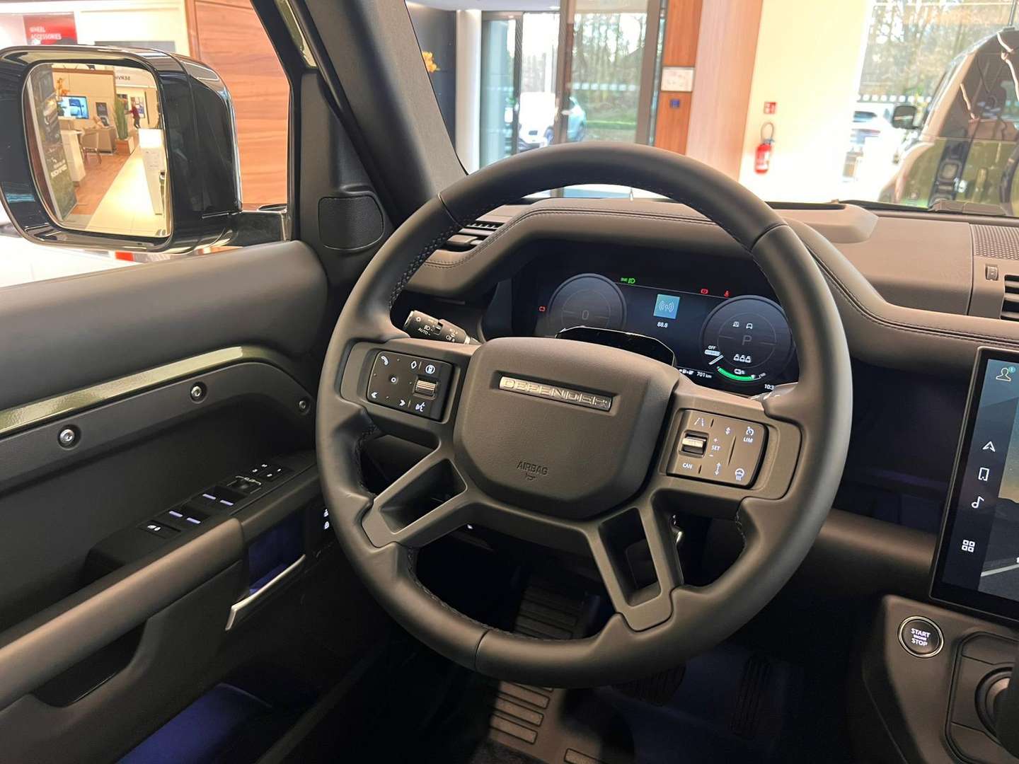 Land Rover Defender X-Dynamic HSE P300e - 2025 - Joinsteer - #16