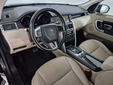 Land Rover Discovery Sport D180 HSE Luxury — photo 17