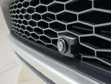 Land Rover Discovery Sport D180 HSE Luxury — photo 18