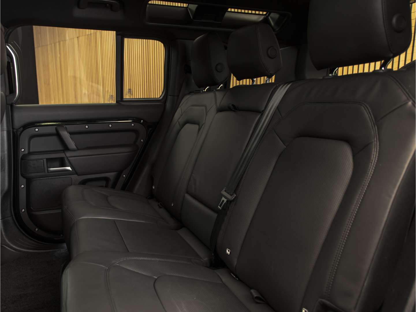 Land Rover Defender 110 X-Dynamic HSE P300e - 2025 - Joinsteer - #15