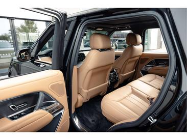 Land Rover Range Rover HSE P550E — photo 23