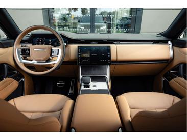 Land Rover Range Rover HSE P550E — photo 26