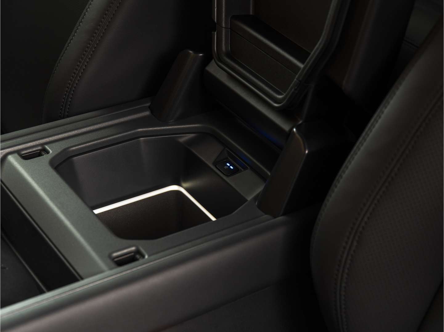 Land Rover Defender 110 X-Dynamic HSE P300e - 2025 - Joinsteer - #26