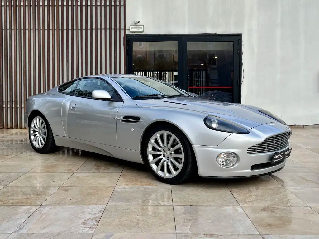 Aston Martin V12 Vanquish (1998-07) V12 Vanquish 5.9 - 2002 - Joinsteer - #1