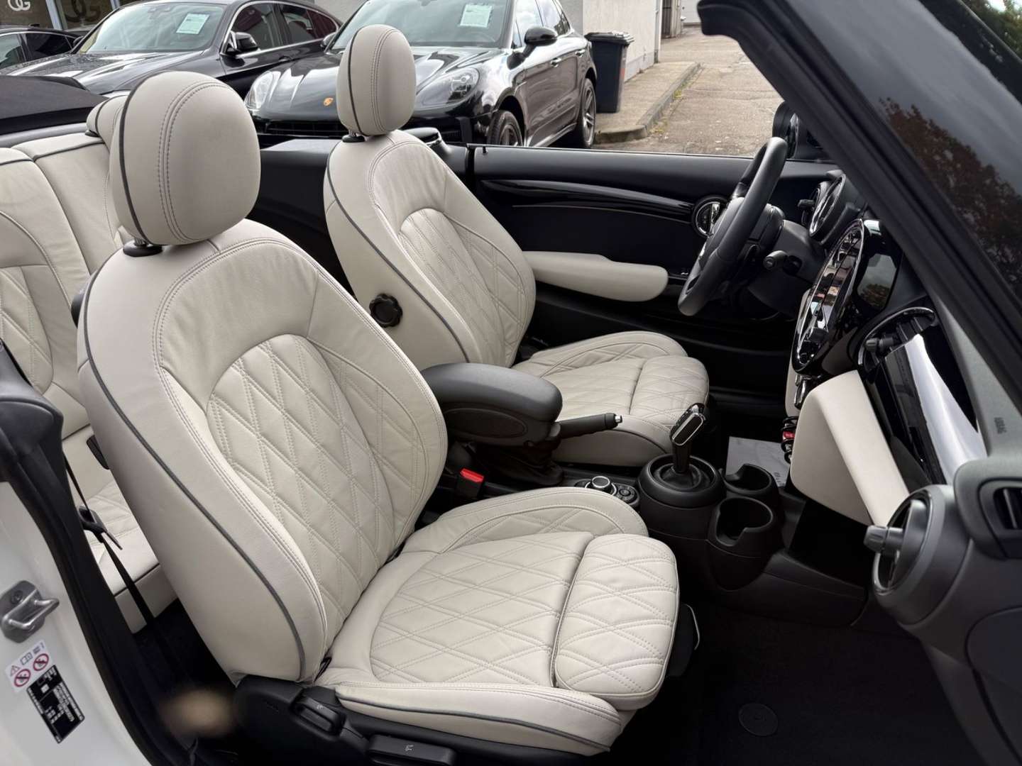 Mini Cabrio Cooper S - 2023 - Joinsteer - #13