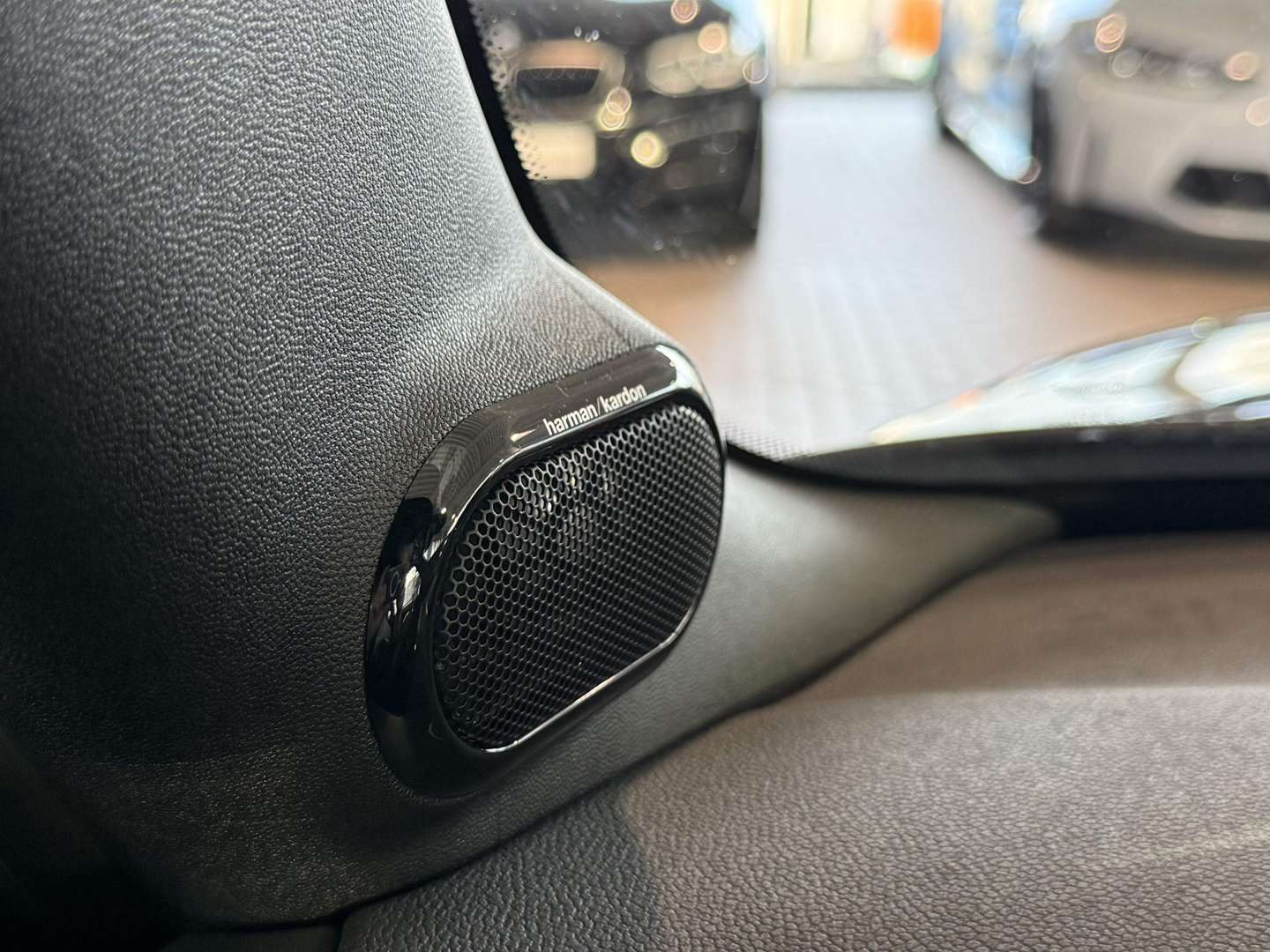 Mini Cabrio JCW Trim John Cooper Works - 2023 - Joinsteer - #13