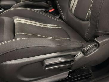 Mini 3 Portes Classic Cooper S — photo 47