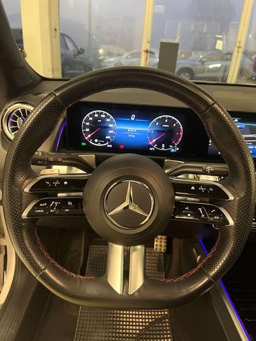 Mercedes GLB 200 AMG Line — photo 9