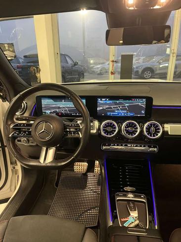 Mercedes GLB 200 AMG Line — photo 13