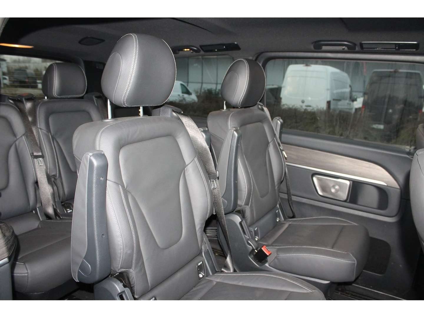 Mercedes EQV 300 Avantgarde - 2024 - Joinsteer - #5