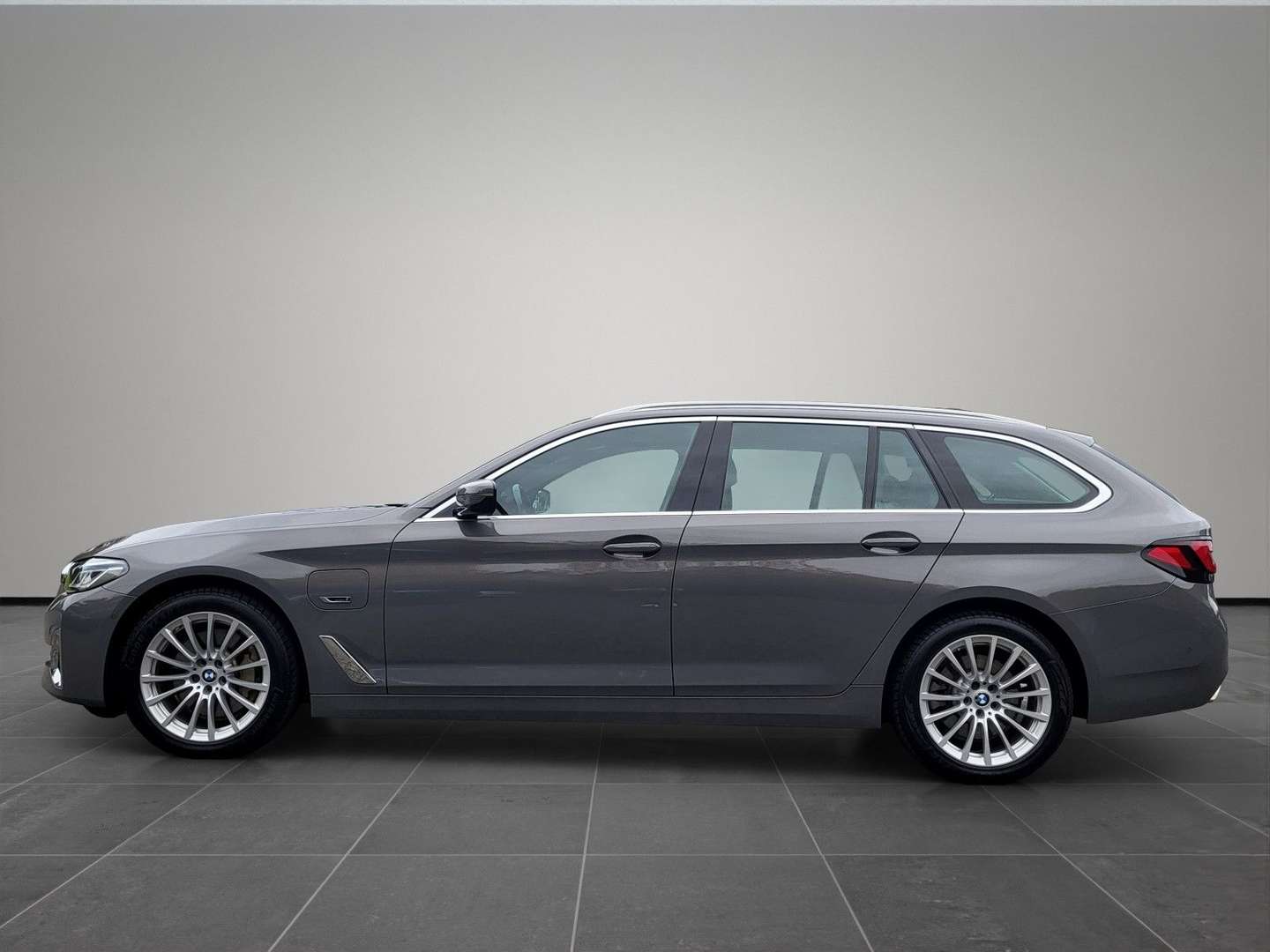 BMW Série 5 Touring Luxury 530e - 2022 - Joinsteer - #2