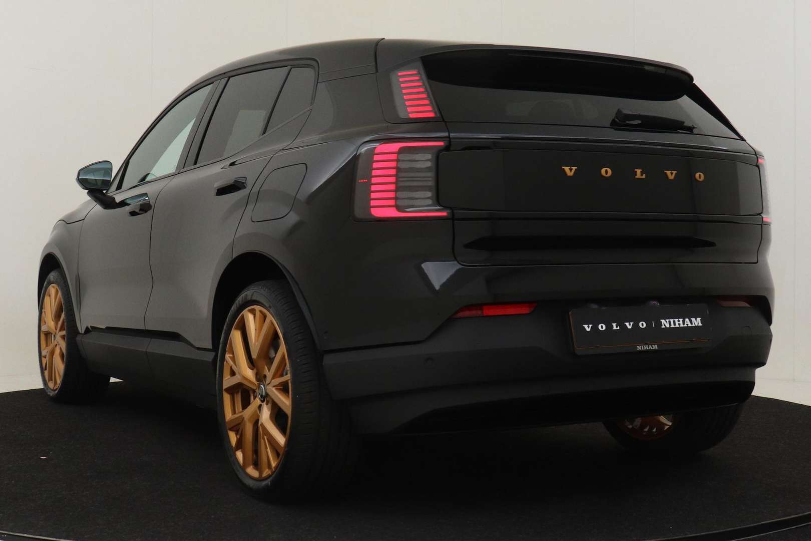 Volvo EX30 TWIN MOTOR PERFORMANCE - 2025 - Joinsteer - #4