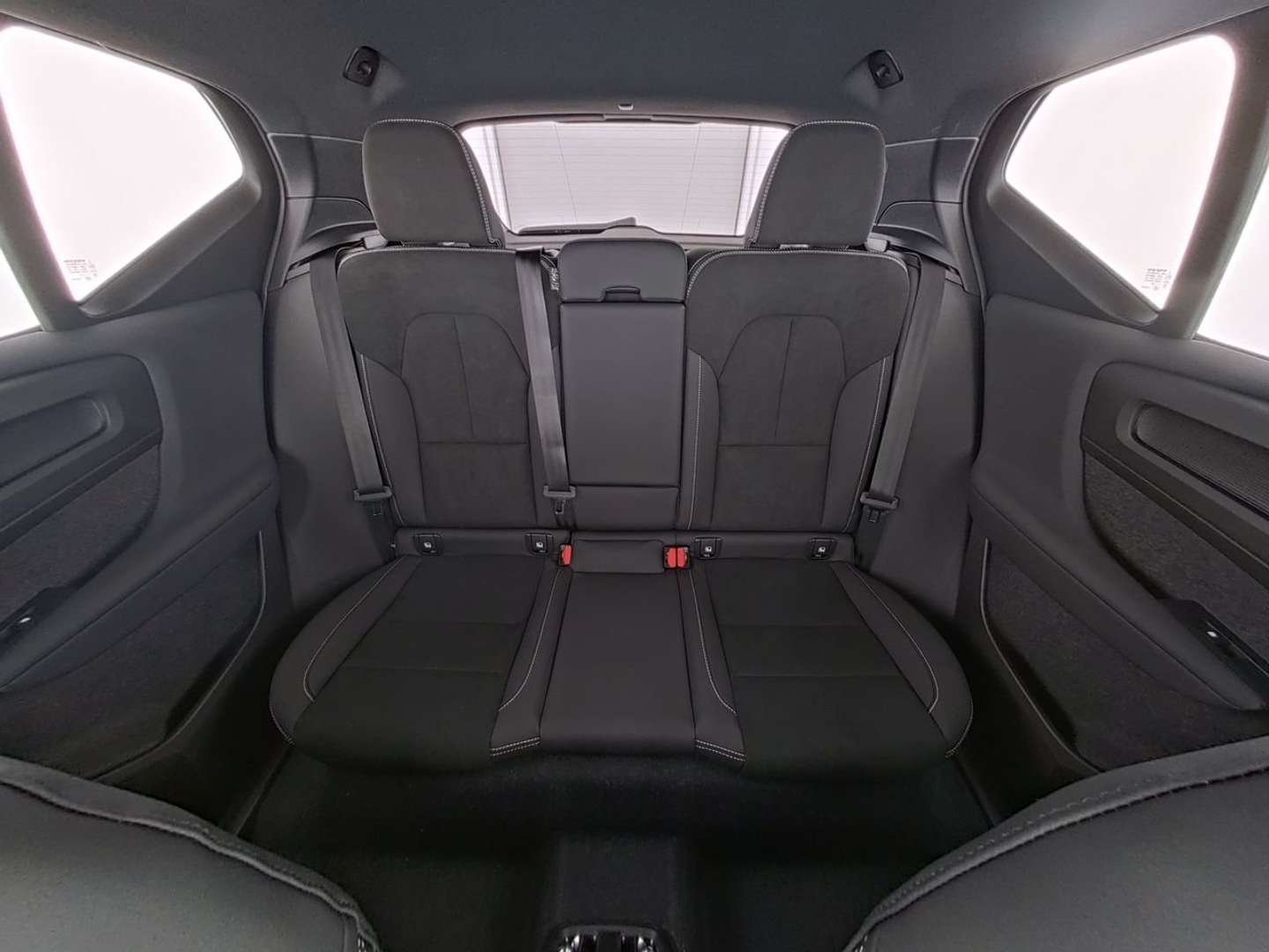 Volvo XC40 B3 - 2025 - Joinsteer - #12